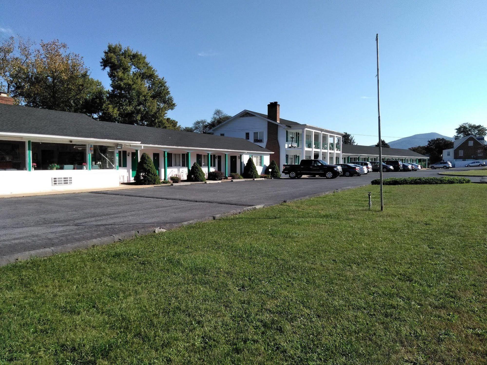 The Cardinal Inn Luray Exteriér fotografie